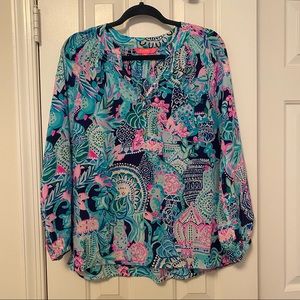 Lilly Pulitzer Elsa 100% Silk Top "Lookin' Sharp" Size Medium